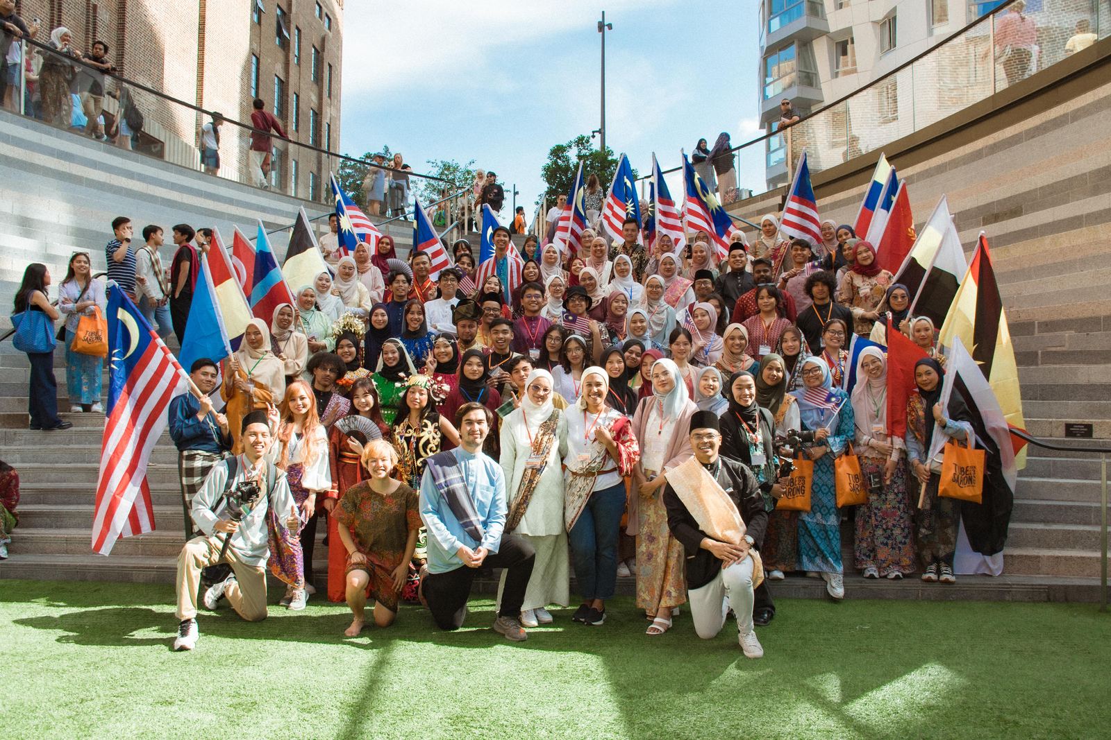 UKEC · Tube Sarong London 23